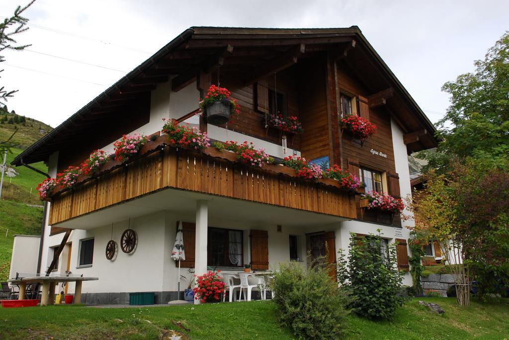 Tgesa Parde Appartement Sedrun Kamer foto